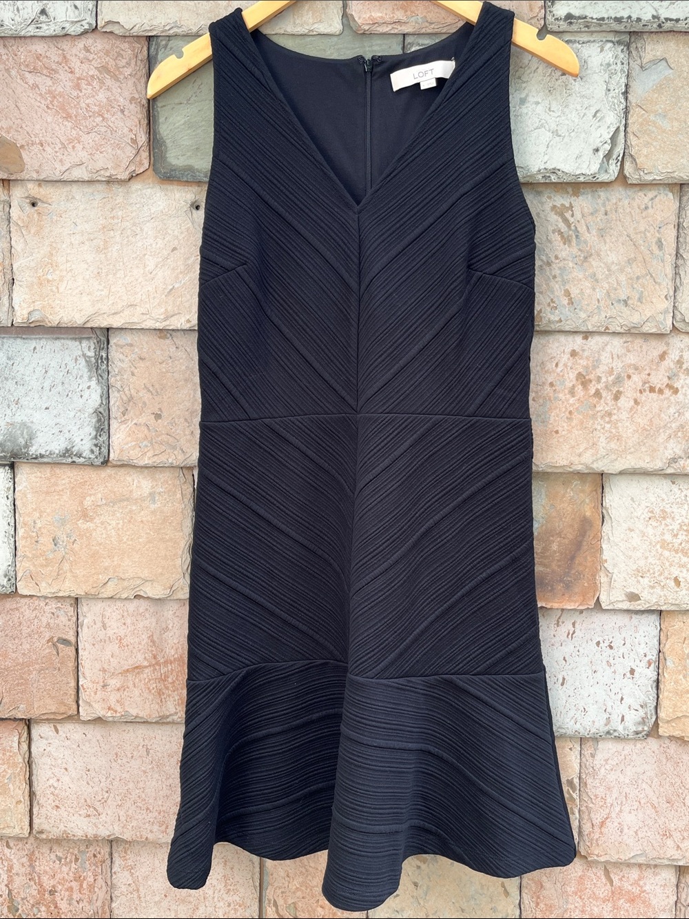 LOFT Black Sleeveless Textured V-Neck Fit-and-Flare Dress